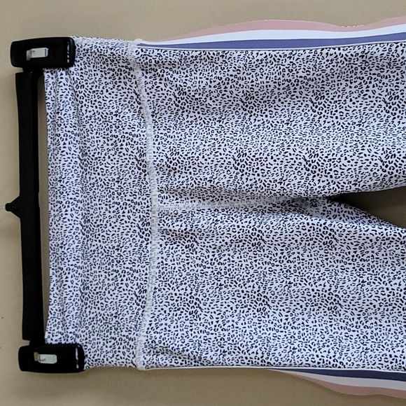 All Fenix Kyla Leopard High Impact Leggings XS - Picture 11 of 16